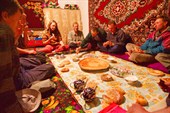 остановка в городе Гарм -  в гост у водител Мирзо